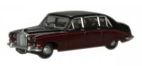 NDS004 Oxford Diecast Daimler DS420 Limousine Claret